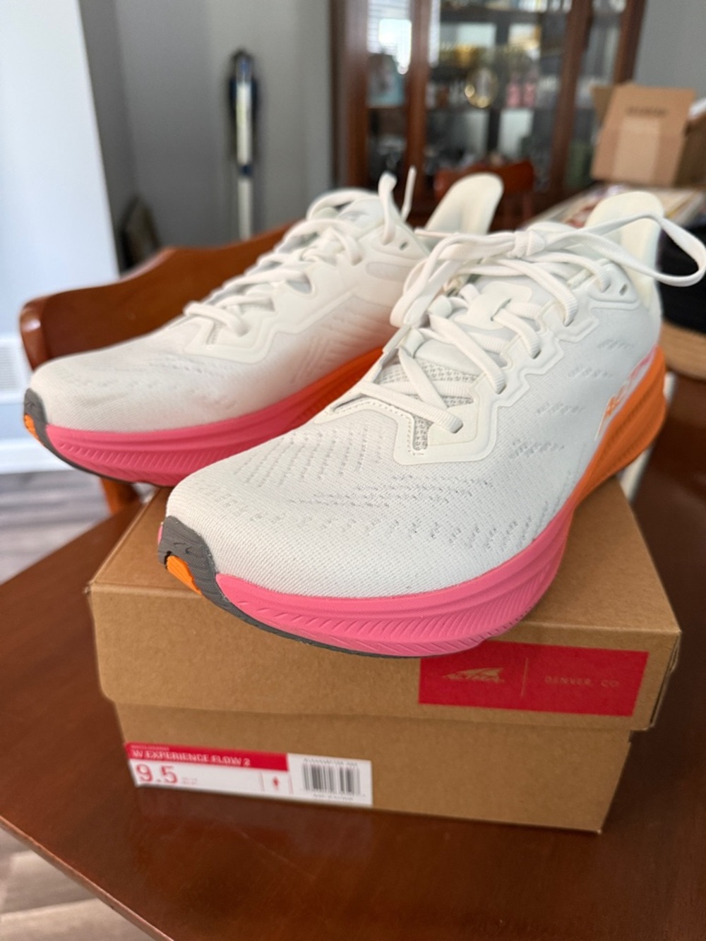 Altra Experience Flow 2 Women's size 9.5